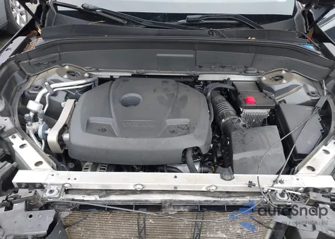 2021 Volvo Xc90 T6 Momentum 6 Passenger z USA, uszkodzony, nr VIN YV4A221K7M1693821